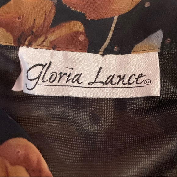 Blouse with attached she'll - Picture 3 of 5